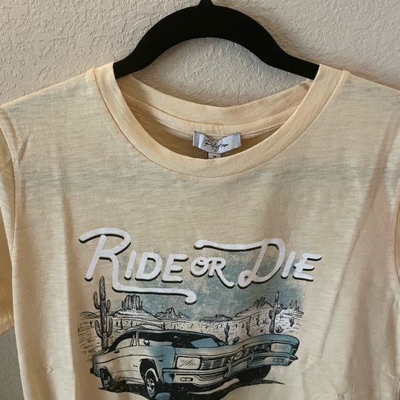Ride or Die Graphic Tee - Picture 2 of 4